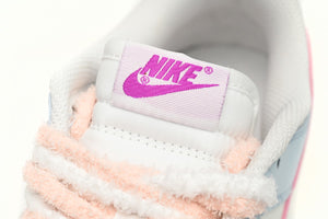 Nike Dunk Low "Sakura Campus"