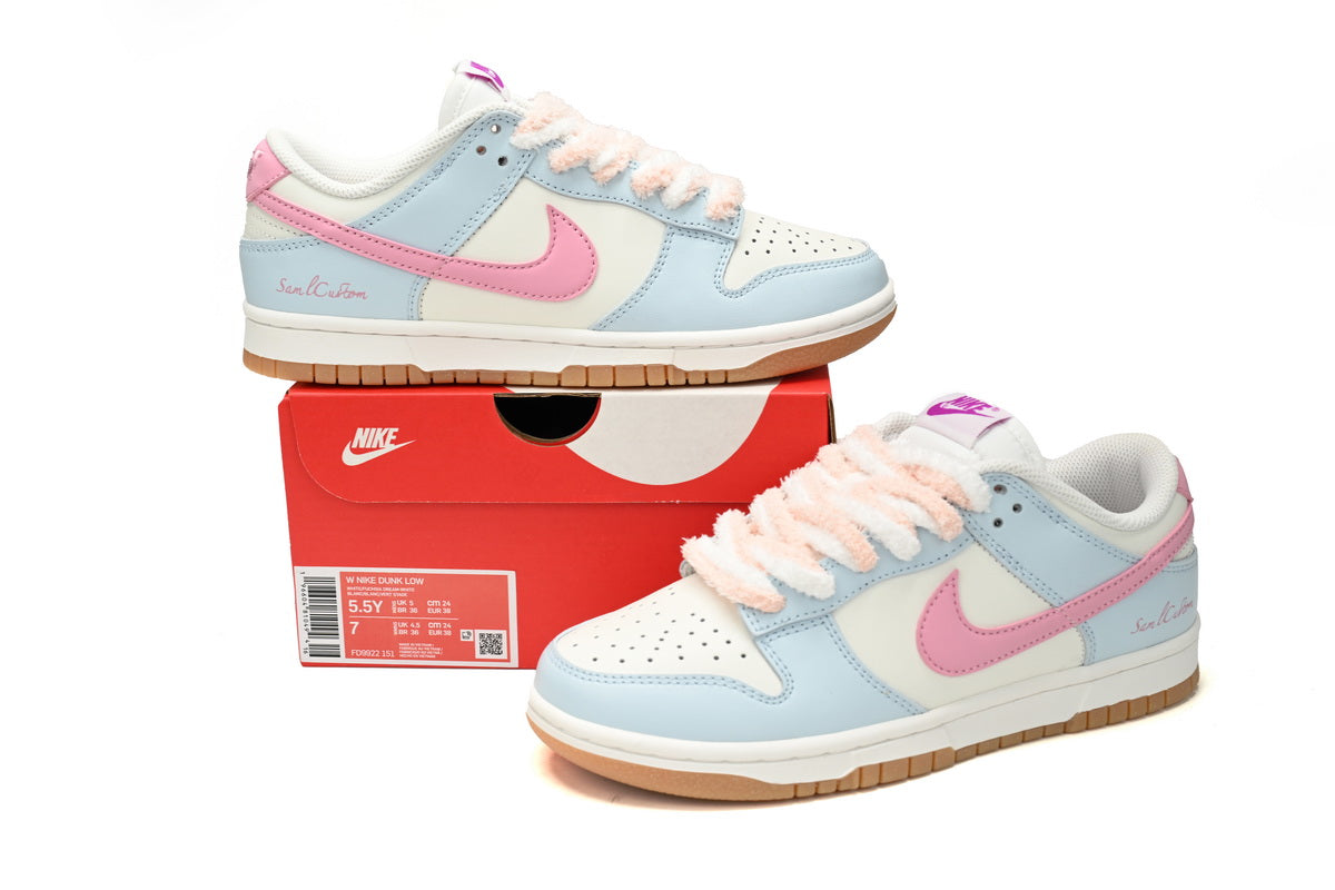 Nike Dunk Low "Sakura Campus"