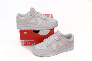 Nike Dunk Low "Pink Paisley"